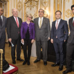 De g. à d. : Me Jean-Claude Beaujour, Vice-Président de France-Amériques, Jean-Luc Fournier, Président de France-Amériques, Geneviève des Rivières, Présidente de l'Institut France-Amérique latine et Caraïbes de France-Amériques, son Excellence M. Federico Renjifo Velez, Ambassadeur de Colombie en France, Pierre Barnabé, COO Big Data & Security de Atos, et Angel Melguizo, Chef de l'Unité Amérique Latine, Centre de Développement OCDE